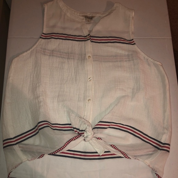 Lucky Brand Tops - 💫Lucky Brand White stripped tied tank💫
